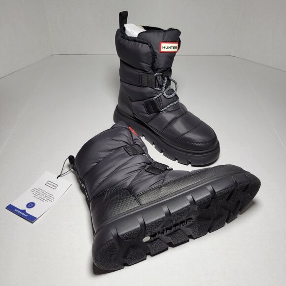 Hunter Women's Moon Lug Sole Insulated Waterproof Snow Booties in Black - Picture 2 of 10